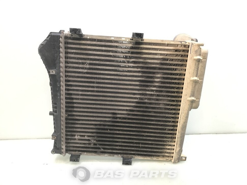Renault Midlum Euro 4-5 Intercooler Renault 7482143050 - Интеркулер за Камион: слика 2 Renault Midlum Euro 4-5 Intercooler Renault 7482143050 - Интеркулер за Камион: слика 2