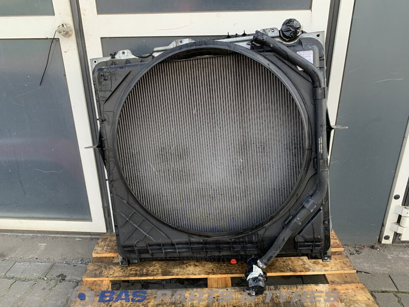 Renault Radiateur Renault DTI13 480 7422062510 - Радијатор за Камион: слика 1 Renault Radiateur Renault DTI13 480 7422062510 - Радијатор за Камион: слика 1