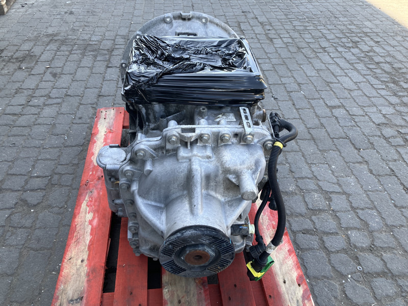 Renault T-Serie - Менувач за Камион: слика 2 Renault T-Serie - Менувач за Камион: слика 2