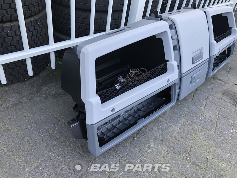 Renault PREMIUM - Резервни делови за Камион: слика 3 Renault PREMIUM - Резервни делови за Камион: слика 3