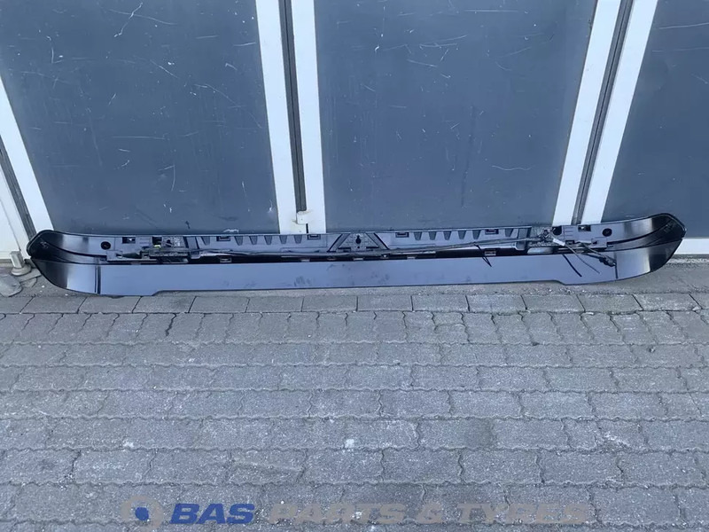 Scania G-Serie Zonneklep Scania CG-20 Normal L3H2 2341420 - Штитник за сонце за Камион: слика 4 Scania G-Serie Zonneklep Scania CG-20 Normal L3H2 2341420 - Штитник за сонце за Камион: слика 4