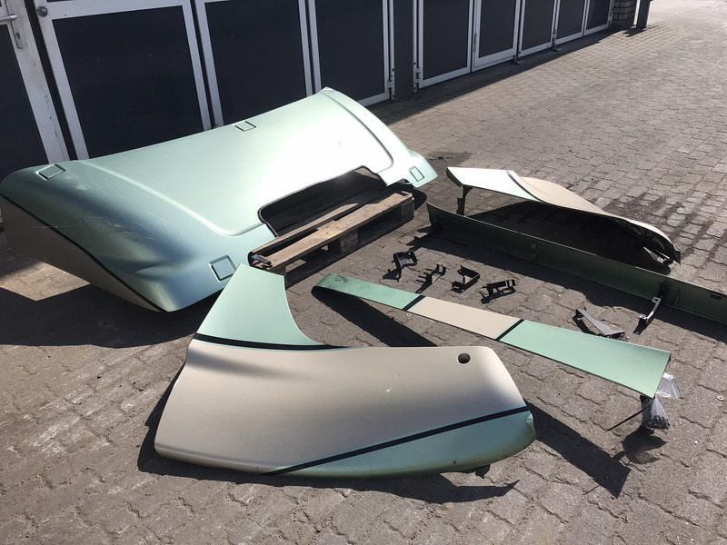 Scania R-Serie Spoilerset Scania CR-19 Highline L3H2 1757973 - Аеродинамика/ Спојлер за Камион: слика 3 Scania R-Serie Spoilerset Scania CR-19 Highline L3H2 1757973 - Аеродинамика/ Спојлер за Камион: слика 3