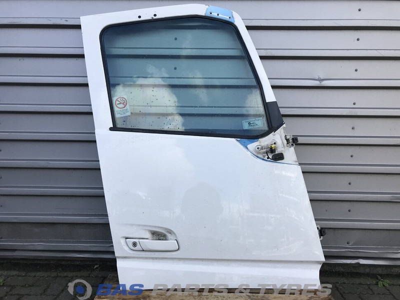 Volvo FH4 - Врата и делови за Камион: слика 1 Volvo FH4 - Врата и делови за Камион: слика 1