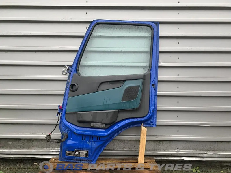 Volvo FM4 - Врата и делови за Камион: слика 2 Volvo FM4 - Врата и делови за Камион: слика 2