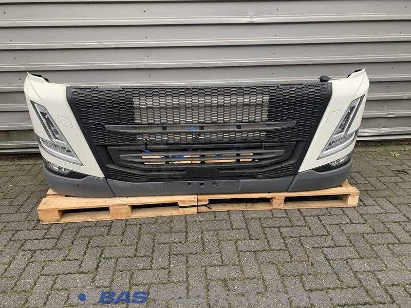 Volvo FM5 Bumper Volvo 84274554 - Браник за Камион: слика 1 Volvo FM5 Bumper Volvo 84274554 - Браник за Камион: слика 1