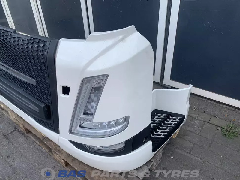 Volvo FM5 - Браник за Камион: слика 2 Volvo FM5 - Браник за Камион: слика 2