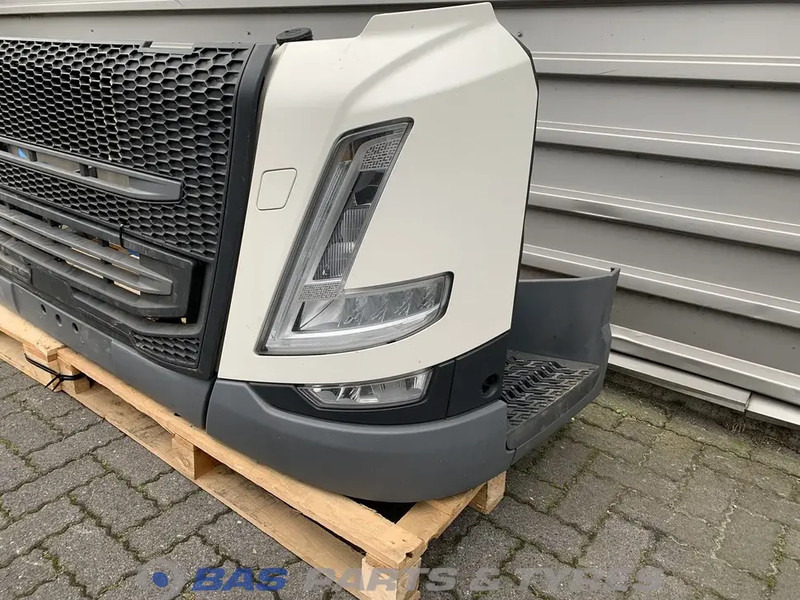 Volvo FM5 - Браник за Камион: слика 2 Volvo FM5 - Браник за Камион: слика 2