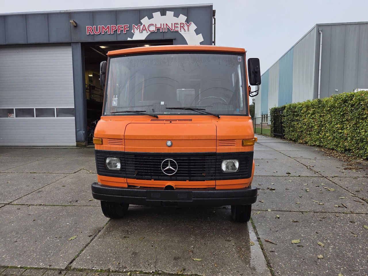 Mercedes-Benz L 508 D gesloten bestelwagen - Товарно комбе: слика 2 Mercedes-Benz L 508 D gesloten bestelwagen - Товарно комбе: слика 2