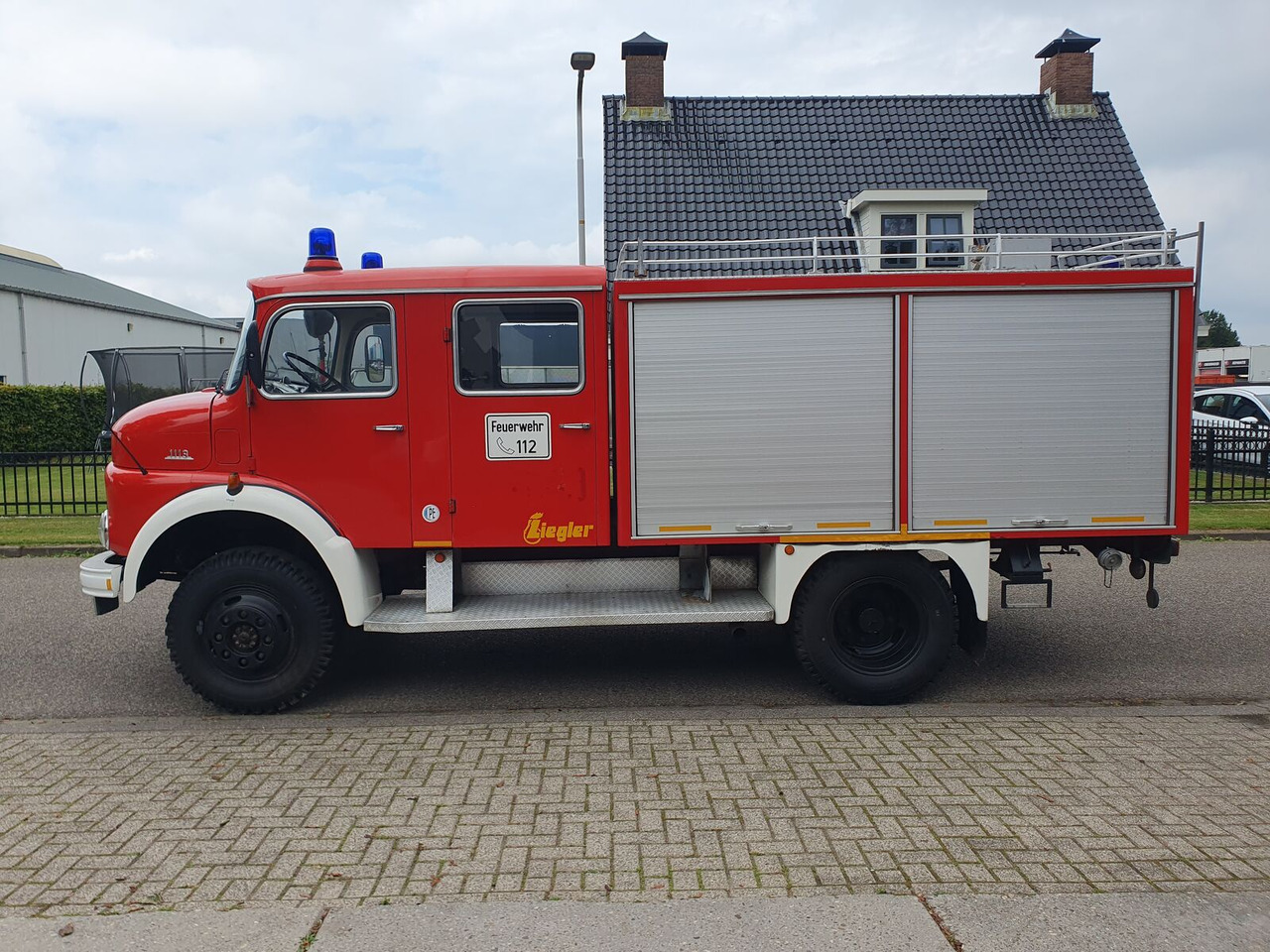 Mercedes-Benz Mercedes LAF 1113 B 4WD | 6-cilinder Turbo (Overland Camper) brandweerwagen - Противпожарен камион: слика 5 Mercedes-Benz Mercedes LAF 1113 B 4WD | 6-cilinder Turbo (Overland Camper) brandweerwagen - Противпожарен камион: слика 5