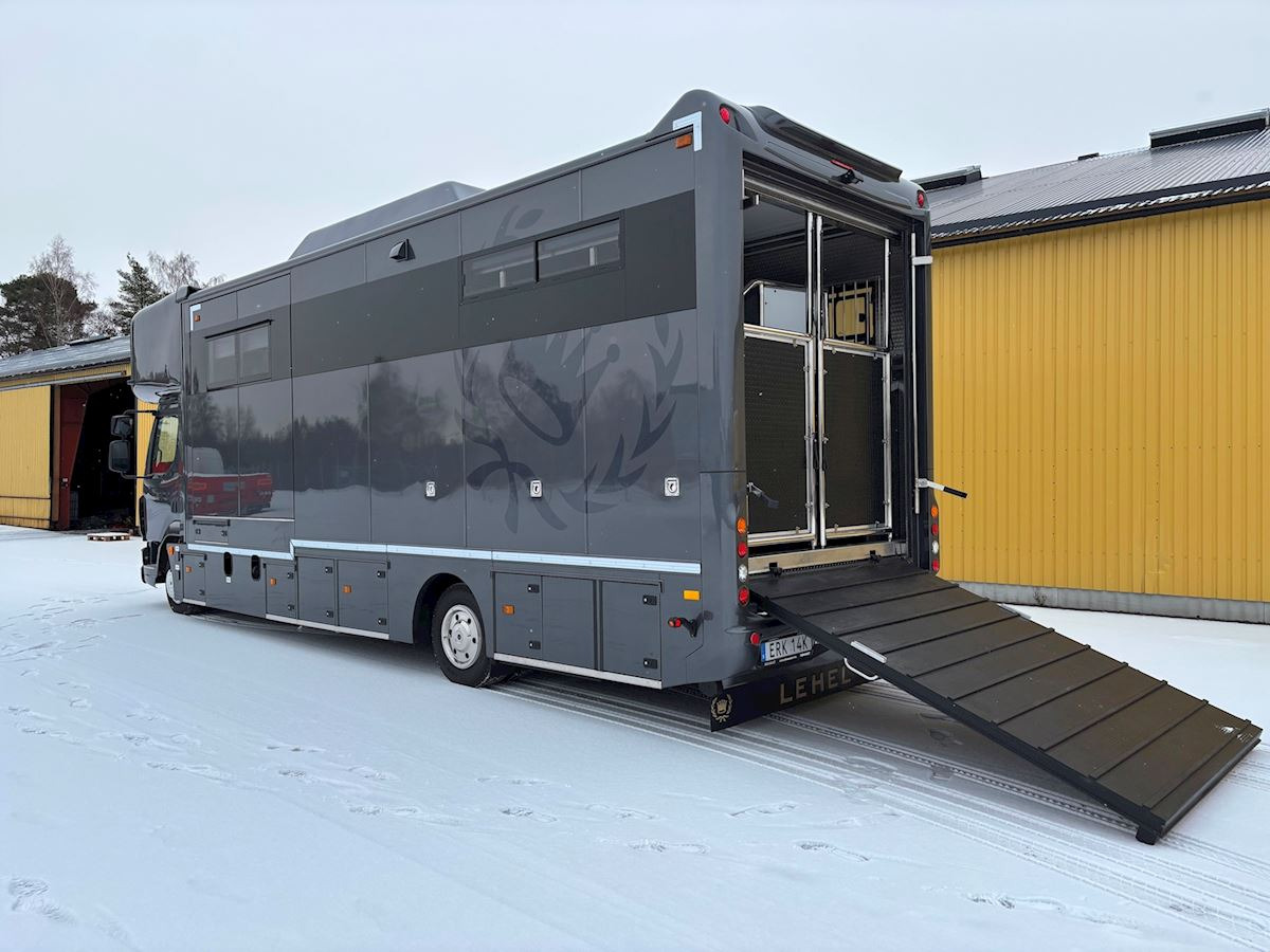 DAF Lehel horsebox 210 LF - Камион за коњи: слика 3 DAF Lehel horsebox 210 LF - Камион за коњи: слика 3