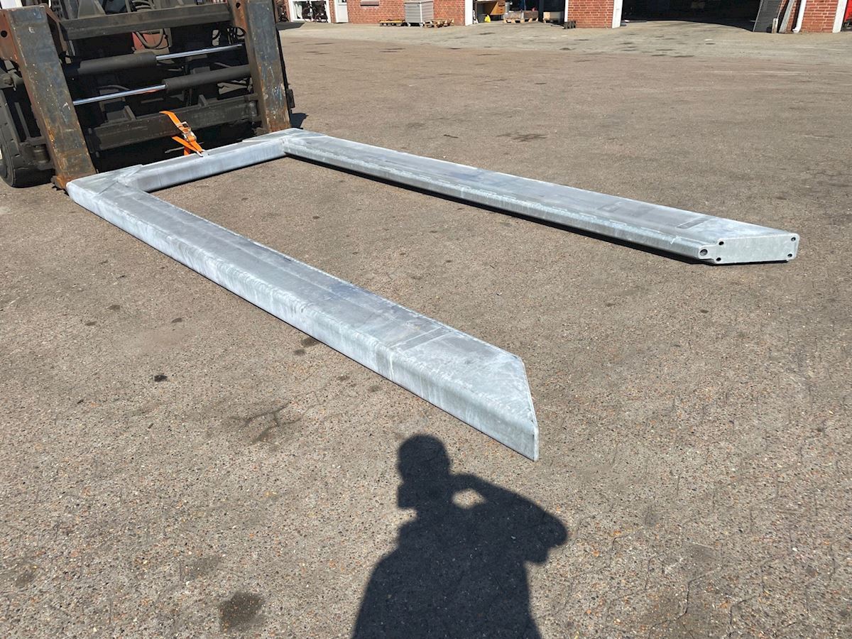 Langendorf Blueworkx Innenlader pallegaffel - Полуприколка: слика 1 Langendorf Blueworkx Innenlader pallegaffel - Полуприколка: слика 1