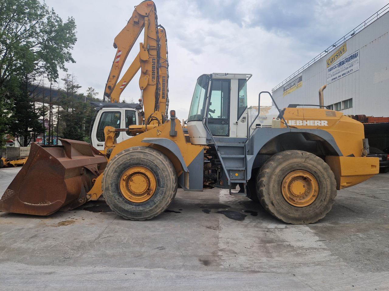 LIEBHERR L564 N/S: 4620899 (2001) - Натоварувач на тркала: слика 1 LIEBHERR L564 N/S: 4620899 (2001) - Натоварувач на тркала: слика 1