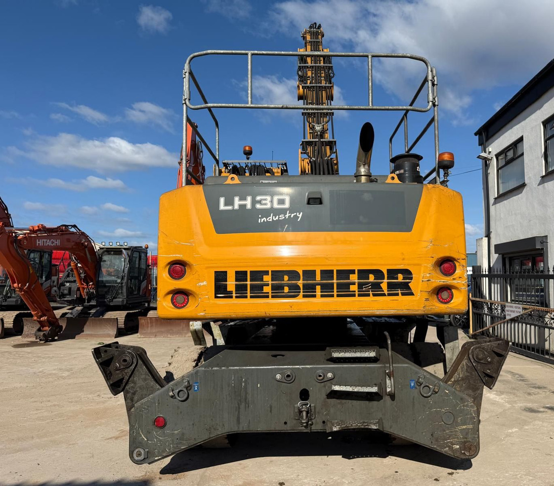 LIEBHERR LH30M - Справувач со отпад/ Индустрија: слика 5 LIEBHERR LH30M - Справувач со отпад/ Индустрија: слика 5