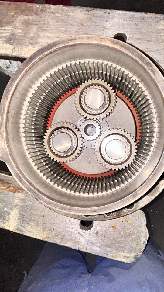 REDUCTOR GIRO SAT 225-220 - Ротационен редуктор за Градежна машина: слика 5 REDUCTOR GIRO SAT 225-220 - Ротационен редуктор за Градежна машина: слика 5