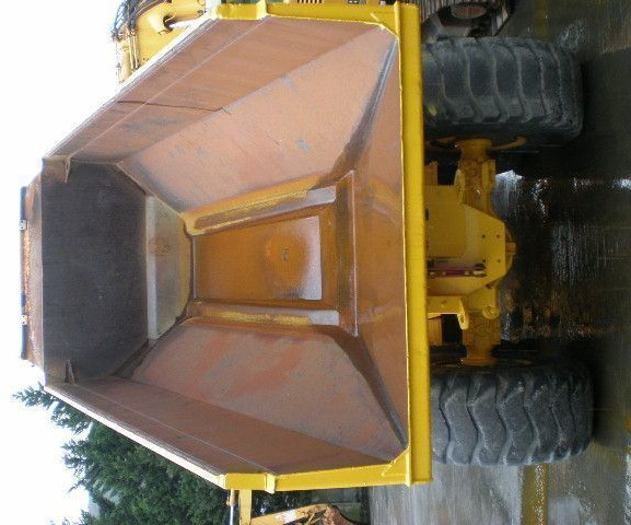 VOLVO A25C S/N: 12019 (1998) Y S/N: 12026 (1999) - Зглобен истоварувач: слика 4 VOLVO A25C S/N: 12019 (1998) Y S/N: 12026 (1999) - Зглобен истоварувач: слика 4