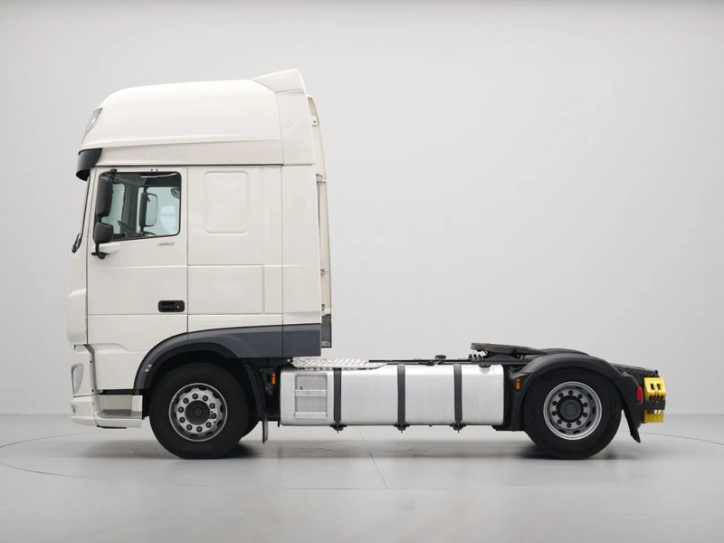 DAF XF 480 FT Super Space Cab, 2x Tanks - Камион влекач: слика 3 DAF XF 480 FT Super Space Cab, 2x Tanks - Камион влекач: слика 3