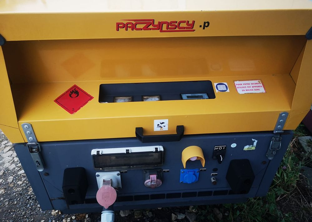 Agregat prądotwórczy Atlas Copco QAX 20 2005 Agregat (Genrtator) prądotwórczy Atlas Copco - Генераторска поставка: слика 3 Agregat prądotwórczy Atlas Copco QAX 20 2005 Agregat (Genrtator) prądotwórczy Atlas Copco - Генераторска поставка: слика 3