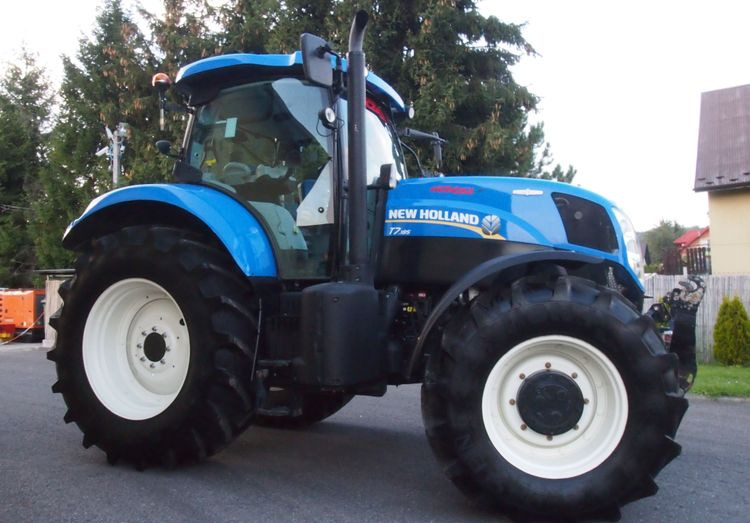 Ciągnik New Holland T7.185 2013 New Holland Autocommand i TUZ - Трактор: слика 4 Ciągnik New Holland T7.185 2013 New Holland Autocommand i TUZ - Трактор: слика 4