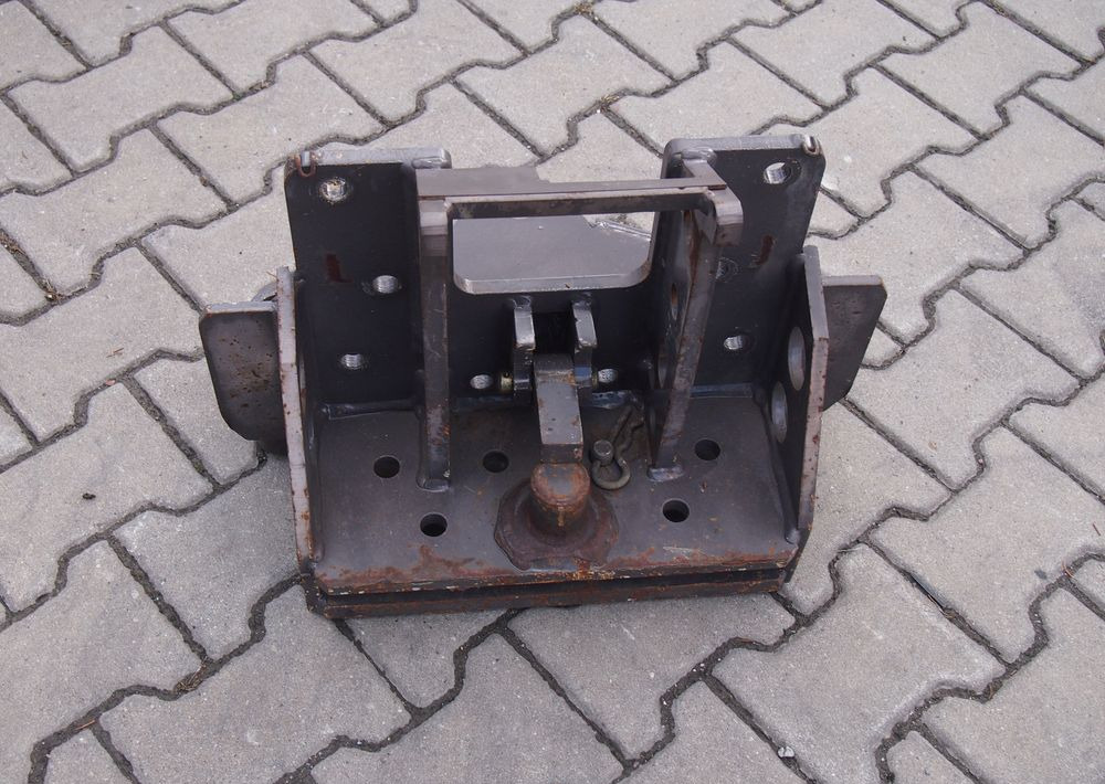 Części do Ciągnika Massey Ferguson MF 3000, 6000 Zaczep dolny do MF 3000, 3100, 6000, - Каросерија и екстериер за Земјоделска машина: слика 1 Części do Ciągnika Massey Ferguson MF 3000, 6000 Zaczep dolny do MF 3000, 3100, 6000, - Каросерија и екстериер за Земјоделска машина: слика 1