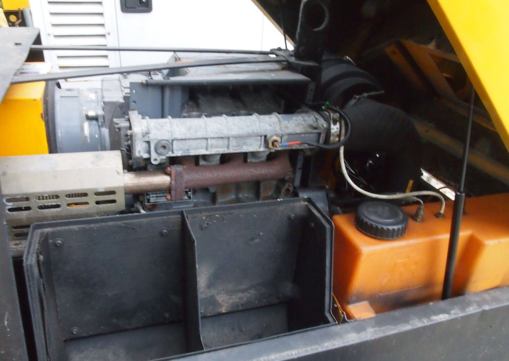 Kompresor Ingersoll Rand IR P130WD 2000 Kompresor Ingersoll Rand P130WD 30 kW - Компресор за воздух: слика 4 Kompresor Ingersoll Rand IR P130WD 2000 Kompresor Ingersoll Rand P130WD 30 kW - Компресор за воздух: слика 4