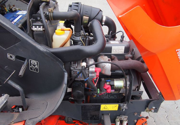 Градинарска косилка Kosiarka traktorek Kubota G2160 diesel 2004 Kosiarka traktorek KUBOTA: слика 7 Градинарска косилка Kosiarka traktorek Kubota G2160 diesel 2004 Kosiarka traktorek KUBOTA: слика 7