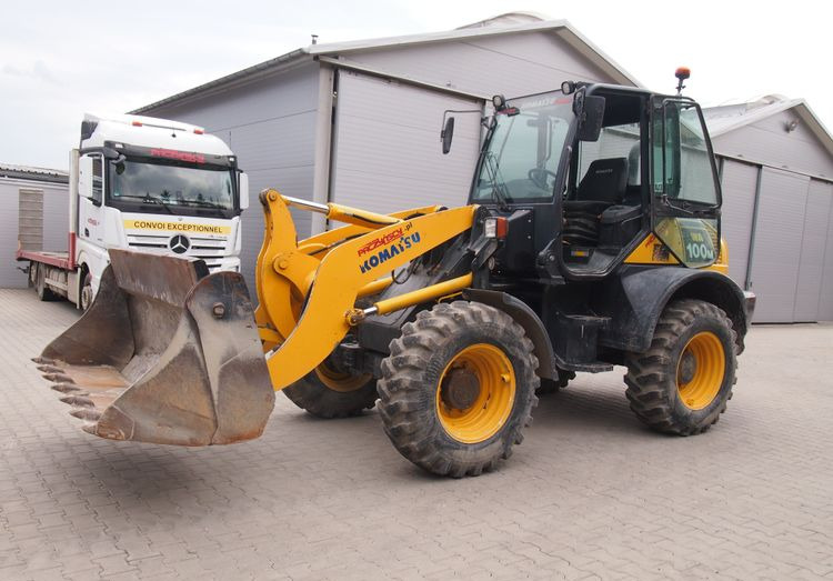 Ładowarka Komatsu WA100-6 2012 Ładowarka Komatsu WA 100-6 - Натоварувач на тркала: слика 4 Ładowarka Komatsu WA100-6 2012 Ładowarka Komatsu WA 100-6 - Натоварувач на тркала: слика 4