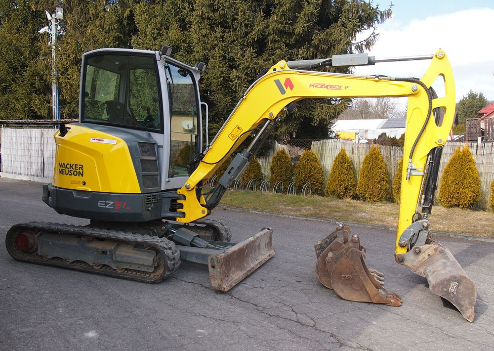 Minikoparka Wacker Neuson EZ36 2018 Minikoparka Wacker Neuson - Мини багер: слика 3 Minikoparka Wacker Neuson EZ36 2018 Minikoparka Wacker Neuson - Мини багер: слика 3
