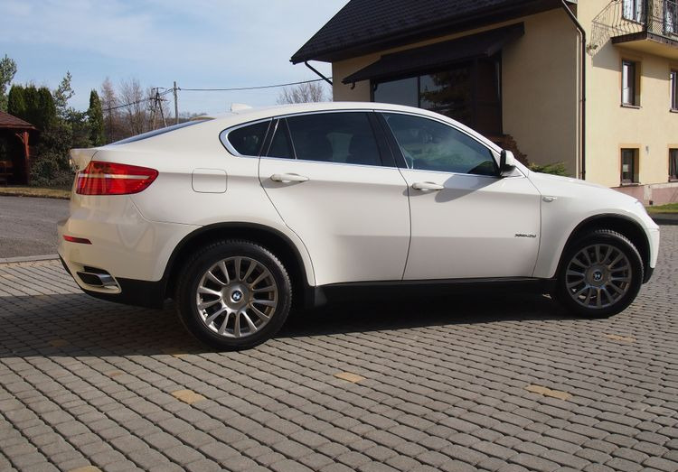 Samochód BMW X6 e71 xdrive40d Individual 2012 Samochód BMW X6 Individual - SUV: слика 3 Samochód BMW X6 e71 xdrive40d Individual 2012 Samochód BMW X6 Individual - SUV: слика 3