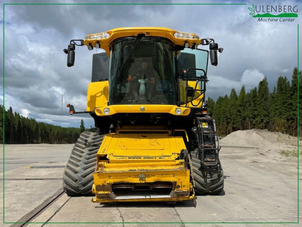 New Holland CR9090 - Комбајн: слика 2 New Holland CR9090 - Комбајн: слика 2