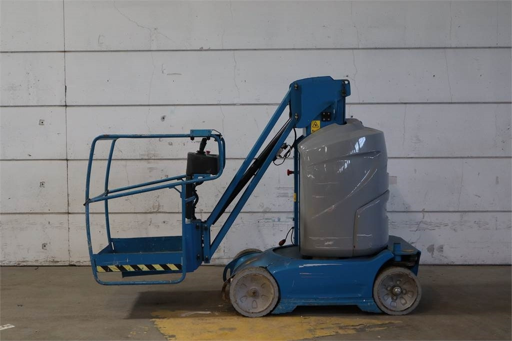 Genie GR26J - Вертикален јарболски подигнувач: слика 1 Genie GR26J - Вертикален јарболски подигнувач: слика 1
