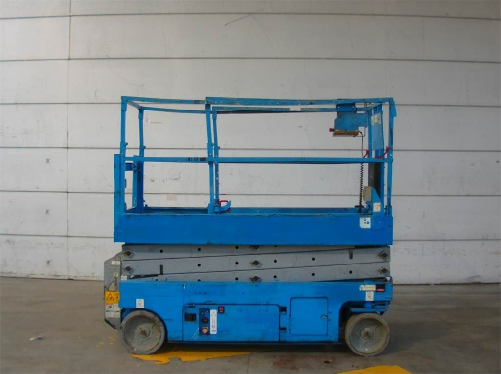 Genie GS2032 - Кревач ножица: слика 1 Genie GS2032 - Кревач ножица: слика 1