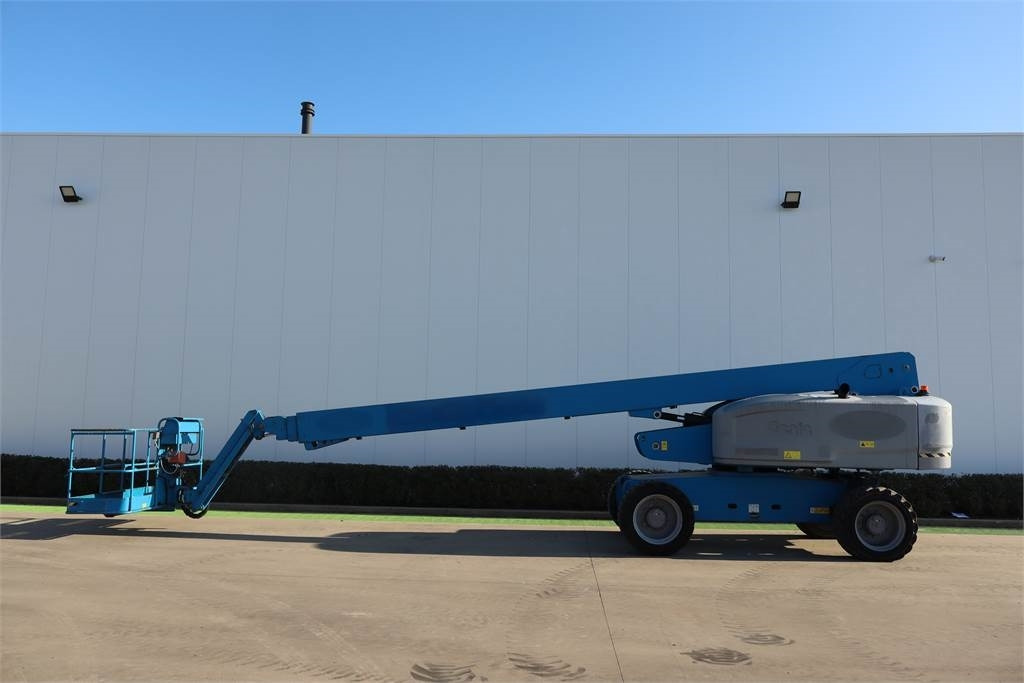 Genie S85 - Телескопска платформа: слика 1 Genie S85 - Телескопска платформа: слика 1