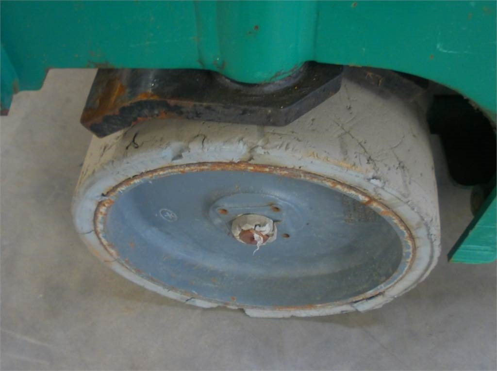 Кревач ножица Haulotte Compact 14: слика 10 Кревач ножица Haulotte Compact 14: слика 10