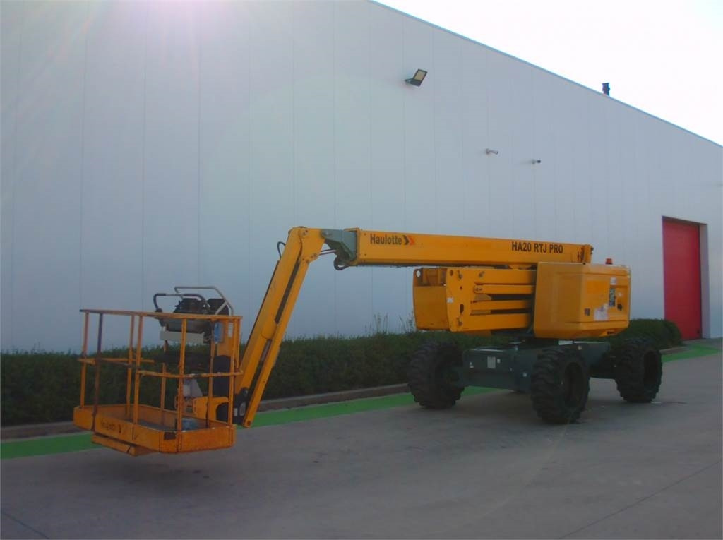 Haulotte HA20RTJ Pro - Дигачка зглобна платформа: слика 2 Haulotte HA20RTJ Pro - Дигачка зглобна платформа: слика 2
