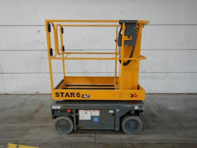 Haulotte STAR 6AC - Вертикален јарболски подигнувач: слика 1 Haulotte STAR 6AC - Вертикален јарболски подигнувач: слика 1