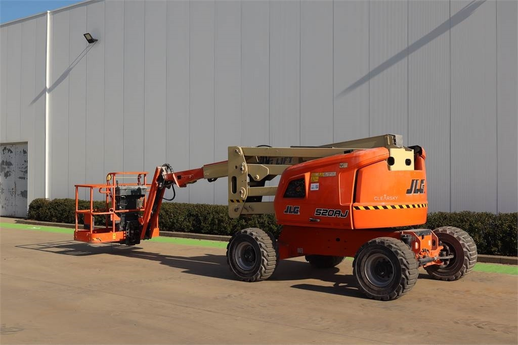 JLG 520AJ - Дигачка зглобна платформа: слика 3 JLG 520AJ - Дигачка зглобна платформа: слика 3