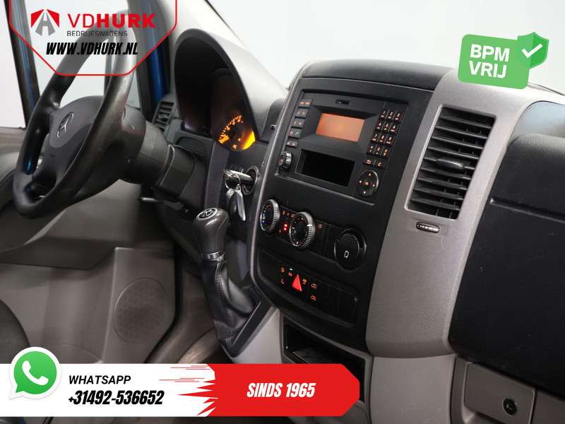 Mercedes-Benz Sprinter 213 2.2 CDI Aut. L2H2 9 Persoons EXPORT Incl. BTW&BPM €13.915,- Airco/ PDC/ Sidebars/ Rearbar - Минибус, Патничко комбе: слика 3 Mercedes-Benz Sprinter 213 2.2 CDI Aut. L2H2 9 Persoons EXPORT Incl. BTW&BPM €13.915,- Airco/ PDC/ Sidebars/ Rearbar - Минибус, Патничко комбе: слика 3