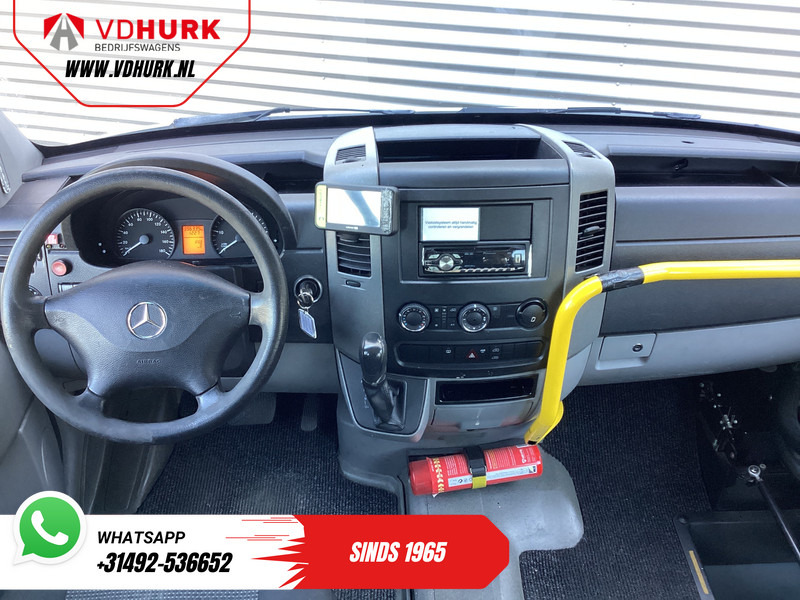 Mercedes-Benz Sprinter 313 2.2 CDI Aut. L2H2 € 10.648 Incl. BTW BPM VRIJ! Combi/ 9 Persoons/ Kombi/ 9P/ Airco/ Rolstoellift - Минибус, Патничко комбе: слика 3 Mercedes-Benz Sprinter 313 2.2 CDI Aut. L2H2 € 10.648 Incl. BTW BPM VRIJ! Combi/ 9 Persoons/ Kombi/ 9P/ Airco/ Rolstoellift - Минибус, Патничко комбе: слика 3