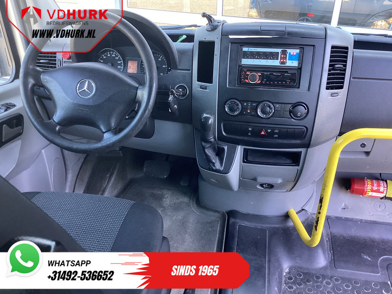 Mercedes-Benz Sprinter 313 2.2 CDI Aut. L2H2 €10.648,- Incl. BTW BPM VRIJ! EXPORT ONLY Rolstoelvervoer/ Combi/ 9 Persoons/ Kombi/ 9P/ Airco/ Rolstoelli - Минибус, Патничко комбе: слика 3 Mercedes-Benz Sprinter 313 2.2 CDI Aut. L2H2 €10.648,- Incl. BTW BPM VRIJ! EXPORT ONLY Rolstoelvervoer/ Combi/ 9 Persoons/ Kombi/ 9P/ Airco/ Rolstoelli - Минибус, Патничко комбе: слика 3