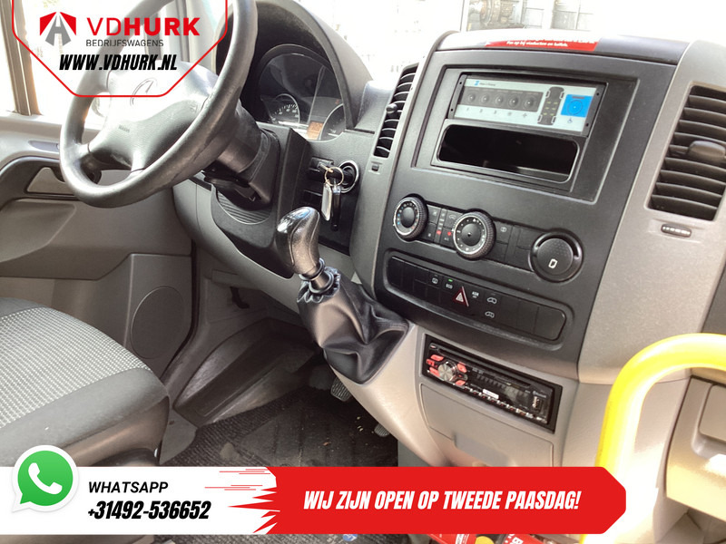 Mercedes-Benz Sprinter 313 2.2 CDI L3H2 €8.954 Incl. BTW BPM VRIJ! EXPORT ONLY Combi/ 9 Persoons/ Kombi/ 9P/ Airco/ Rolstoellift - Минибус, Патничко комбе: слика 4 Mercedes-Benz Sprinter 313 2.2 CDI L3H2 €8.954 Incl. BTW BPM VRIJ! EXPORT ONLY Combi/ 9 Persoons/ Kombi/ 9P/ Airco/ Rolstoellift - Минибус, Патничко комбе: слика 4