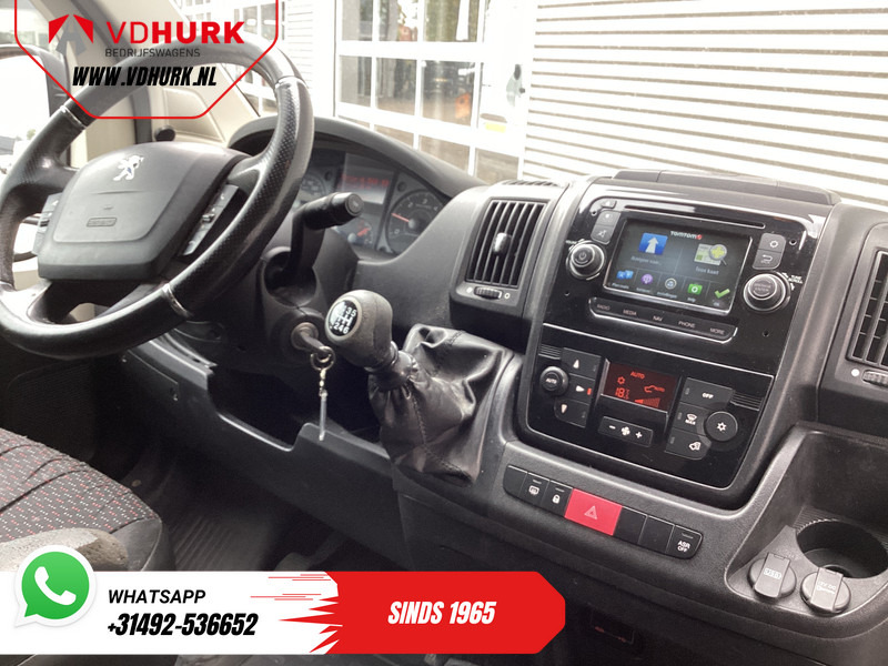 Peugeot Boxer 2.0 HDI 130 pk EXPORT Climate/ Cruise/ Gev. Stoel/ Navi/ PDC/ Trekhaak/ 2.5t Trekverm. - Мало комбе: слика 3 Peugeot Boxer 2.0 HDI 130 pk EXPORT Climate/ Cruise/ Gev. Stoel/ Navi/ PDC/ Trekhaak/ 2.5t Trekverm. - Мало комбе: слика 3