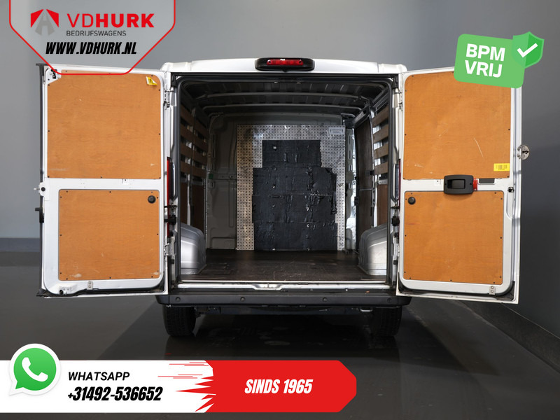 Peugeot Boxer 2.2 HDi 140 pk L2 EXPORT ONLY 3.0t Trekverm./ Navi/ Camera/ PDC/ Cruise/ Airco - Товарно комбе: слика 5 Peugeot Boxer 2.2 HDi 140 pk L2 EXPORT ONLY 3.0t Trekverm./ Navi/ Camera/ PDC/ Cruise/ Airco - Товарно комбе: слика 5