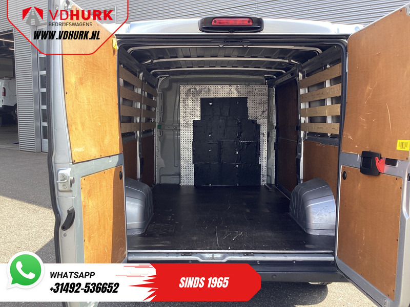 Peugeot Boxer 2.2 HDi 140 pk L2 EXPORT ONLY 3.0t Trekverm./ Navi/ Camera/ PDC/ Cruise/ Airco - Товарно комбе: слика 5 Peugeot Boxer 2.2 HDi 140 pk L2 EXPORT ONLY 3.0t Trekverm./ Navi/ Camera/ PDC/ Cruise/ Airco - Товарно комбе: слика 5