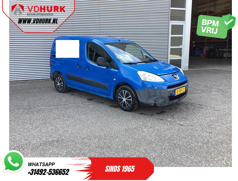 Peugeot Partner 1.6 HDI 90 pk EXPORT ONLY NL Auto/ 3 Pers./ Airco/ Trekhaak - Мало комбе: слика 1 Peugeot Partner 1.6 HDI 90 pk EXPORT ONLY NL Auto/ 3 Pers./ Airco/ Trekhaak - Мало комбе: слика 1