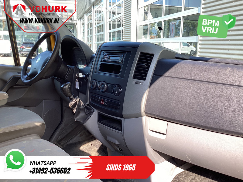 Volkswagen Crafter 32 2.5 TDI 136 pk L3H2 EXPORT ONLY DB Riem V.V./ 2.8t Trekgewicht/ Airco/ 270Gr.Deuren/ Trekhaak - Мало комбе: слика 3 Volkswagen Crafter 32 2.5 TDI 136 pk L3H2 EXPORT ONLY DB Riem V.V./ 2.8t Trekgewicht/ Airco/ 270Gr.Deuren/ Trekhaak - Мало комбе: слика 3