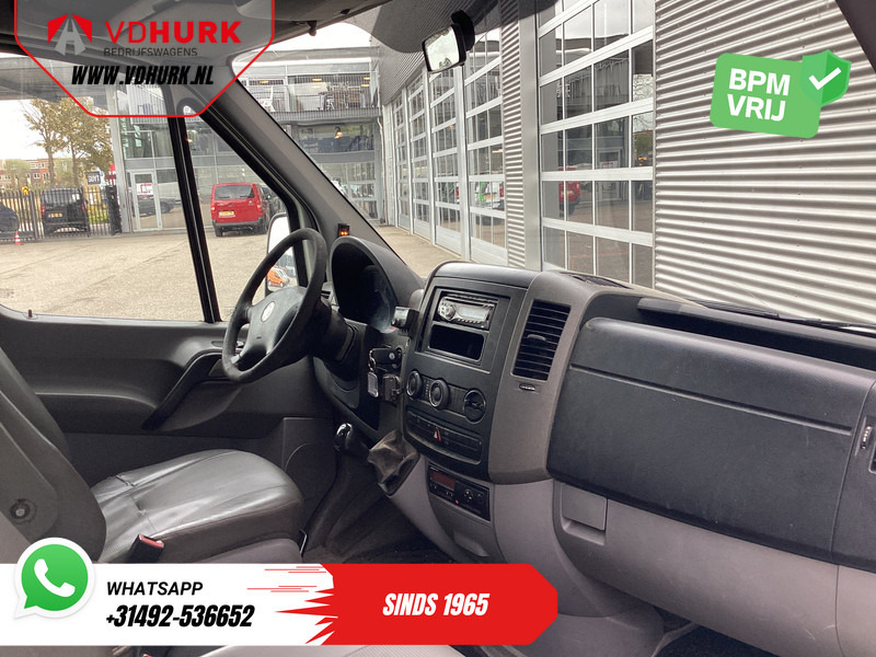 Volkswagen Crafter 50 2.5 TDI Aut. L2H2 DC Dubbel Cabine EXPORT 5 cil/ 3.5t Trekverm./ Airco/ 6 Pers./ 270Gr.Deuren/ Trekhaak - Товарно комбе, Комби со двојна кабина: слика 3 Volkswagen Crafter 50 2.5 TDI Aut. L2H2 DC Dubbel Cabine EXPORT 5 cil/ 3.5t Trekverm./ Airco/ 6 Pers./ 270Gr.Deuren/ Trekhaak - Товарно комбе, Комби со двојна кабина: слика 3