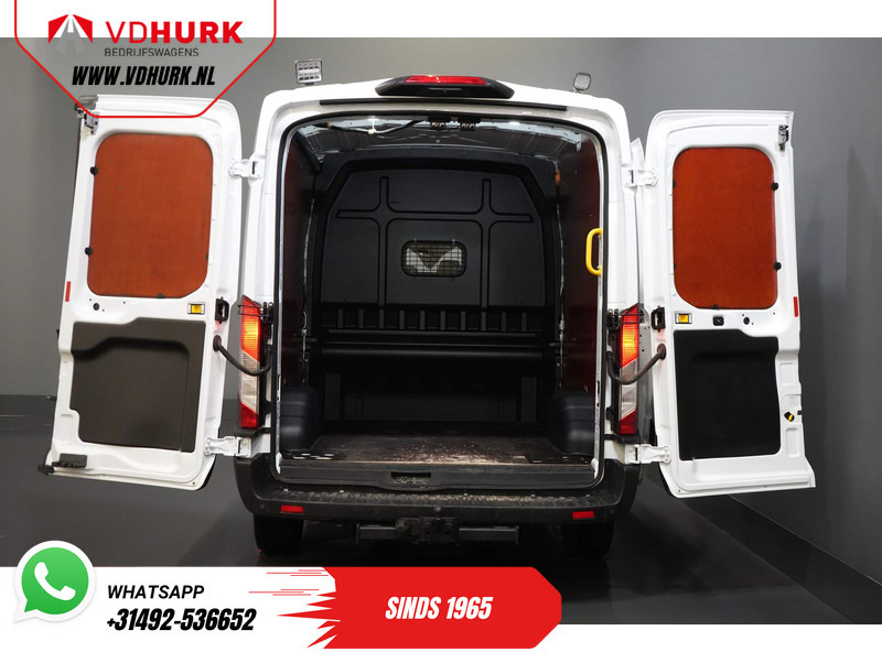 Volkswagen Crafter (Transit) 2.0 TDCI 130 pk L3H2 DC Dubbel Cabine 7 Pers./ Riem V.V./ Adapt. Cruise/ CarPlay/ PDC/ Navi/ Camera/ Airco/ Trekhaak - Товарно комбе, Комби со двојна кабина: слика 5 Volkswagen Crafter (Transit) 2.0 TDCI 130 pk L3H2 DC Dubbel Cabine 7 Pers./ Riem V.V./ Adapt. Cruise/ CarPlay/ PDC/ Navi/ Camera/ Airco/ Trekhaak - Товарно комбе, Комби со двојна кабина: слика 5