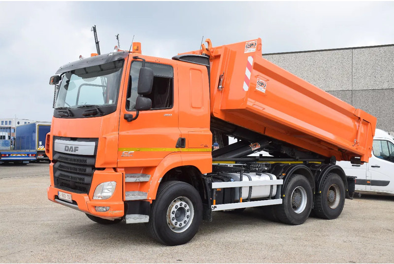 DAF CF 460 - Камион со кука за подигање: слика 2 DAF CF 460 - Камион со кука за подигање: слика 2