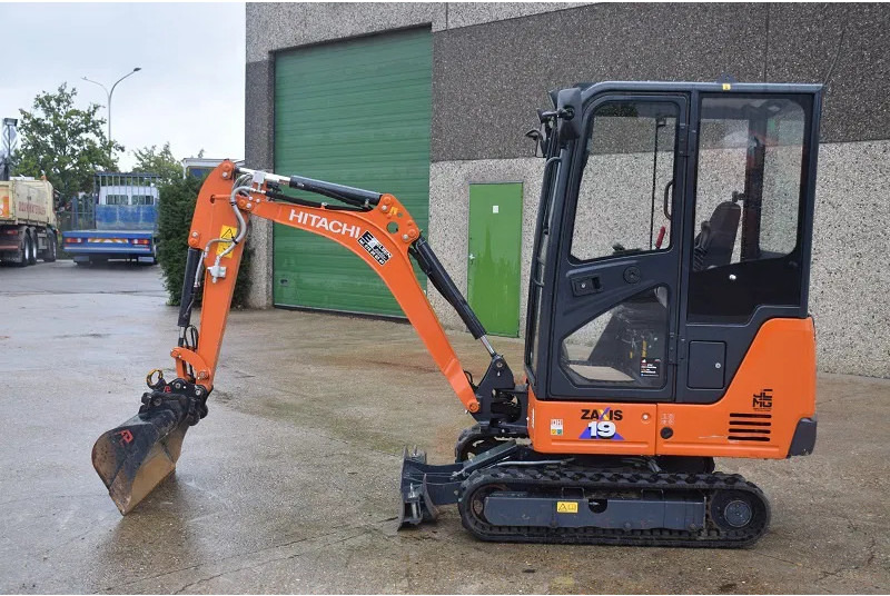 Hitachi ZX19.6 CR - Мини багер: слика 2 Hitachi ZX19.6 CR - Мини багер: слика 2