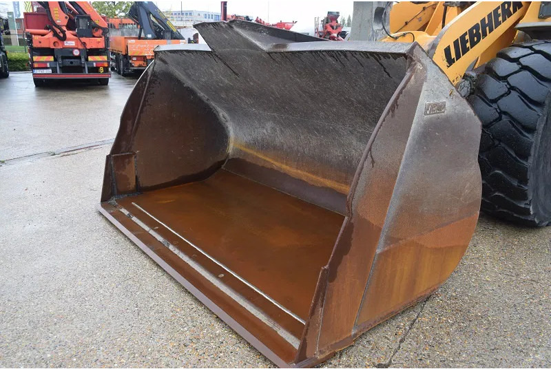 Liebherr L576 X power -stock id93 - Натоварувач на тркала: слика 4 Liebherr L576 X power -stock id93 - Натоварувач на тркала: слика 4